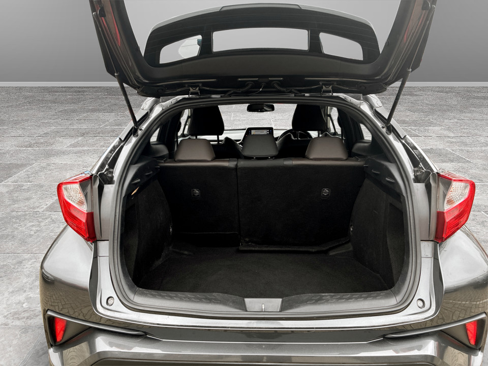 Used Toyota C-HR 2017 for sale - 77604218: Photo 12