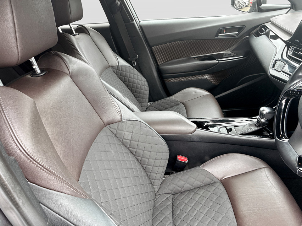 Used Toyota C-HR 2017 for sale - 77604218: Photo 24