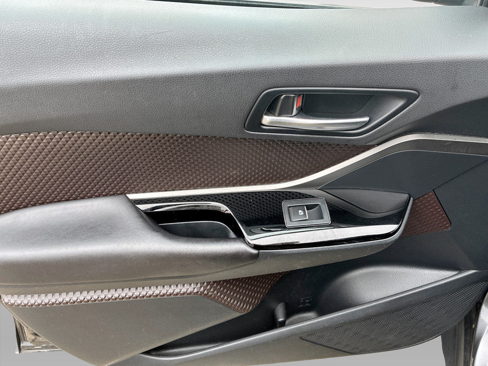 Used Toyota C-HR 2017 for sale - 77604218: Photo 34