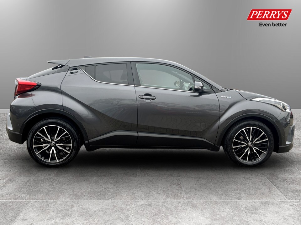 Used Toyota C-HR 2017 for sale - 77604218: Photo 8
