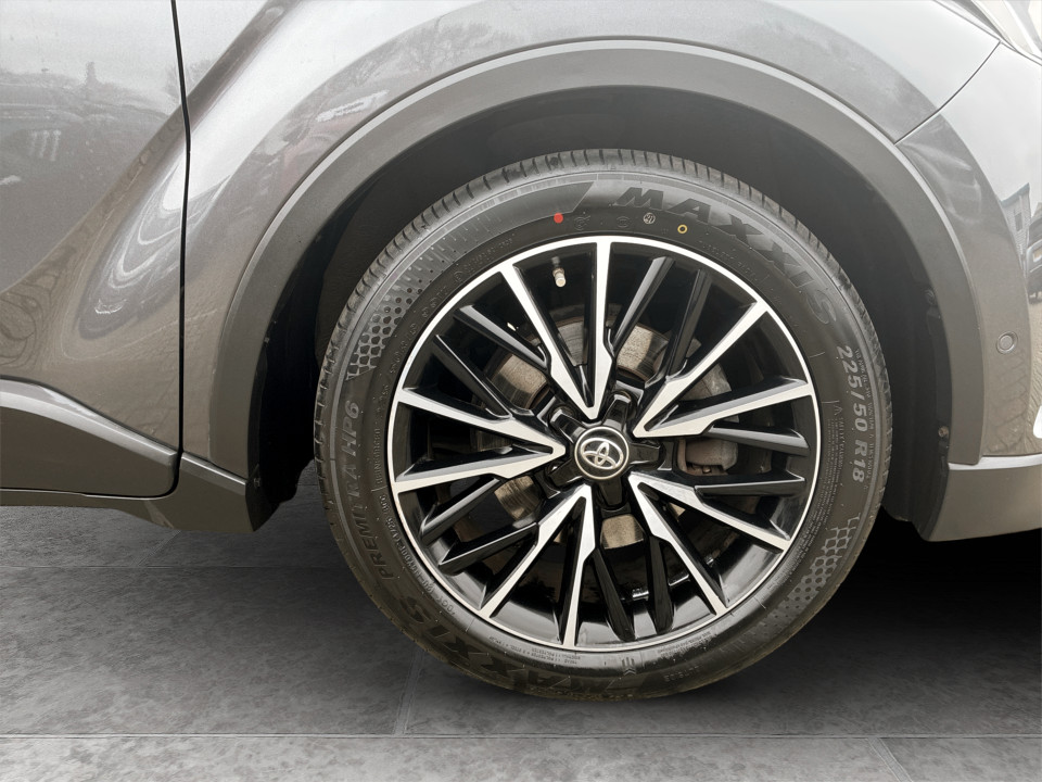 Used Toyota C-HR 2017 for sale - 77604218: Photo 9