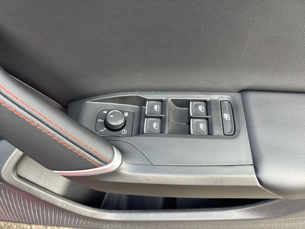 Used SEAT Leon 2025 for sale - 76807843: Photo 18