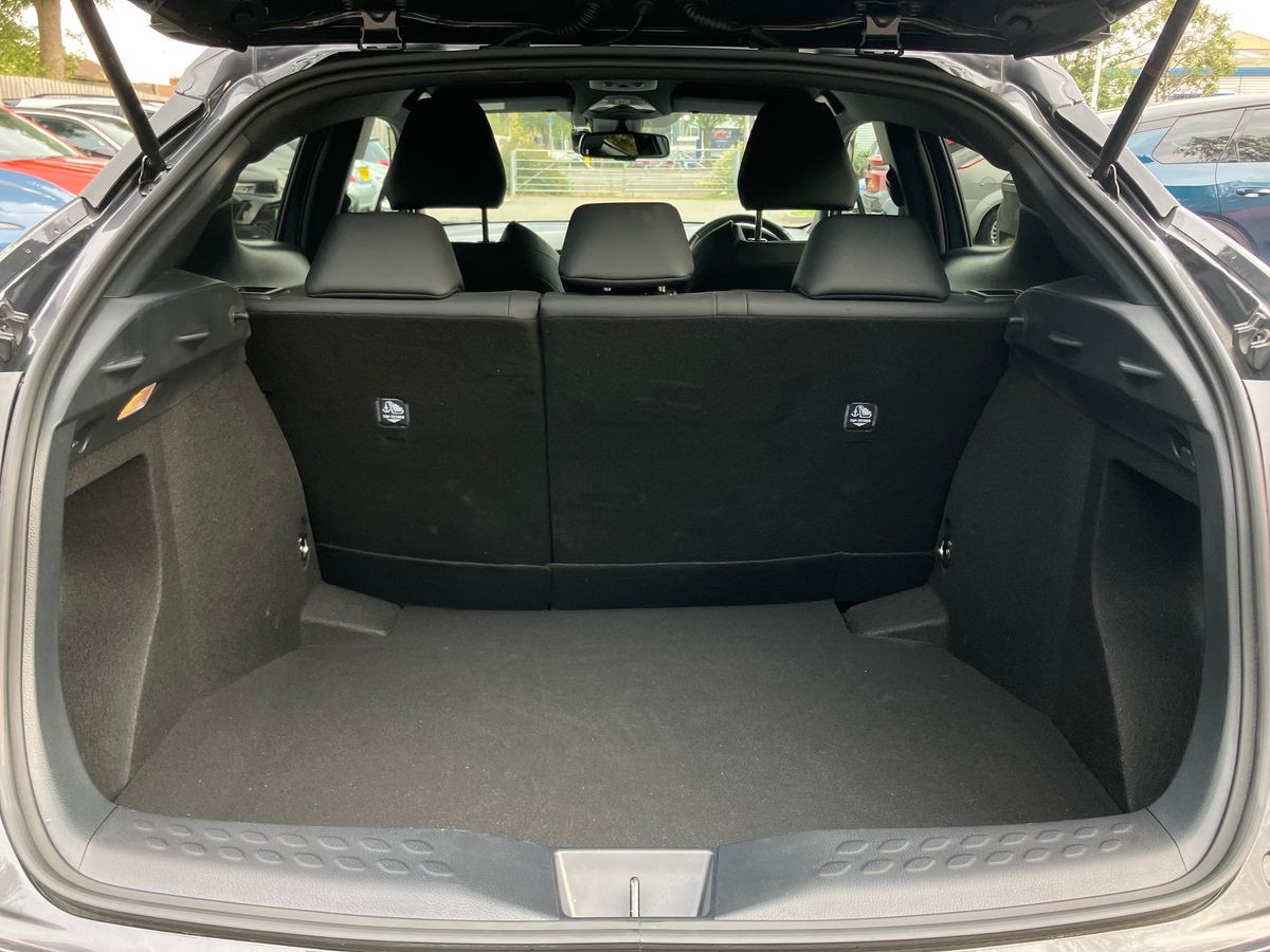 Used Toyota C-HR 2022 for sale - 77113560: Photo 22