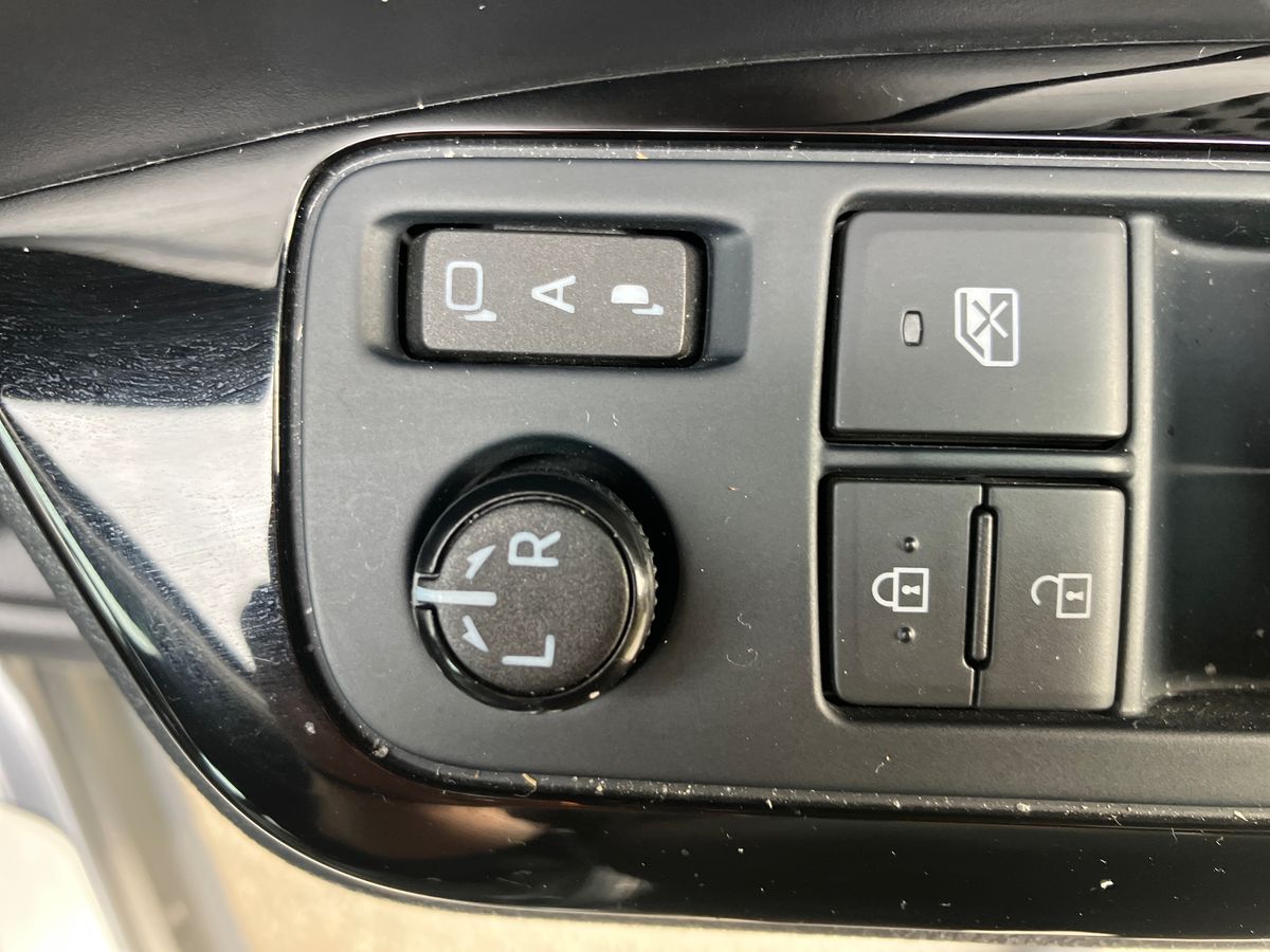 Used Toyota C-HR 2022 for sale - 77113560: Photo 36