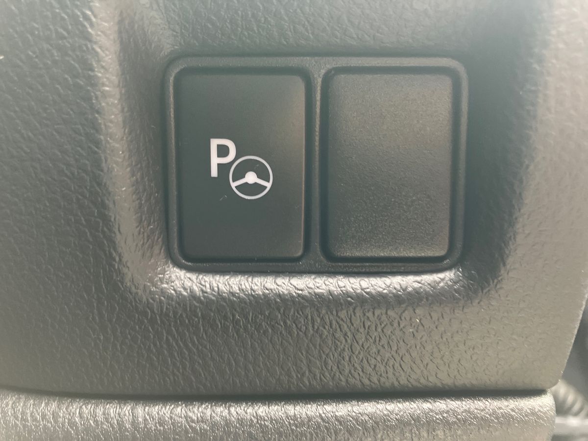 Used Toyota C-HR 2022 for sale - 77113560: Photo 37