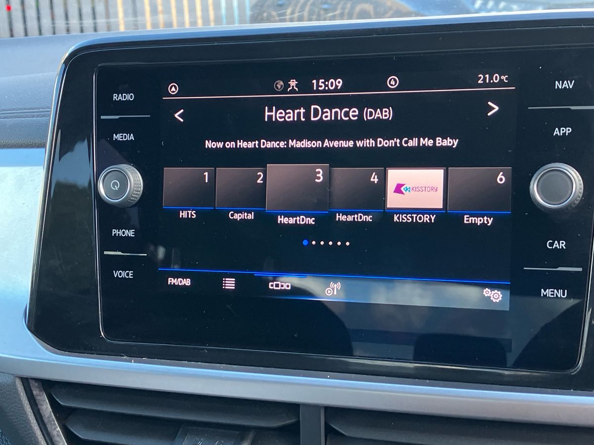 Used Volkswagen T-Roc 2022 for sale - 76957915: Photo 10