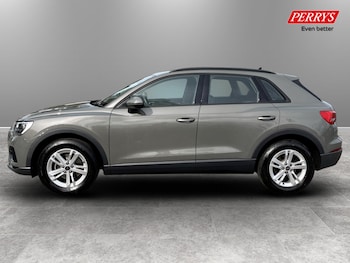 Used Audi Q3 2023 for sale - 78209596: Photo