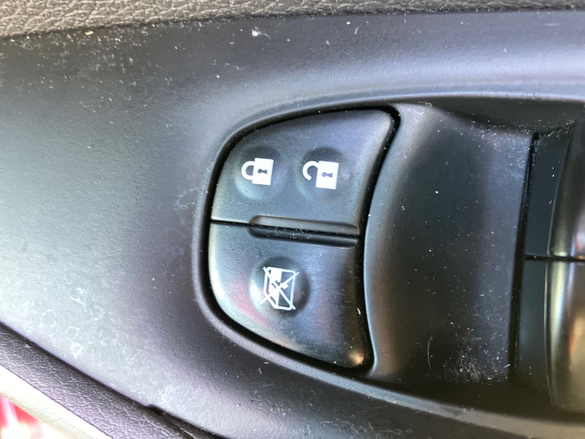 Used Nissan Qashqai 2016 for sale - 76142106: Photo 35