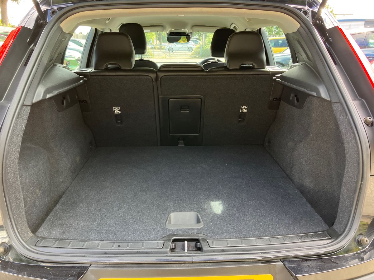 Used Volvo XC40 2019 for sale - 75745027: Photo 21
