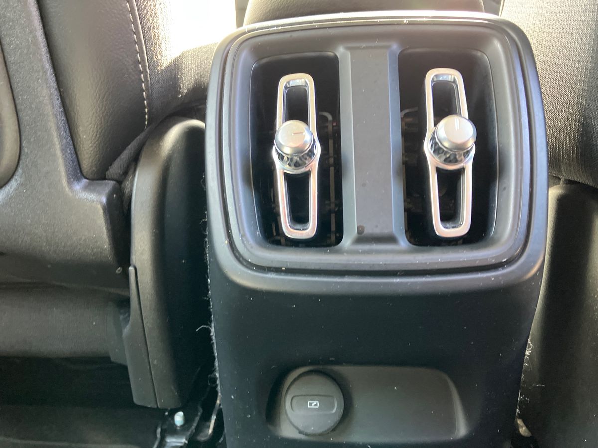 Used Volvo XC40 2019 for sale - 75745027: Photo 29