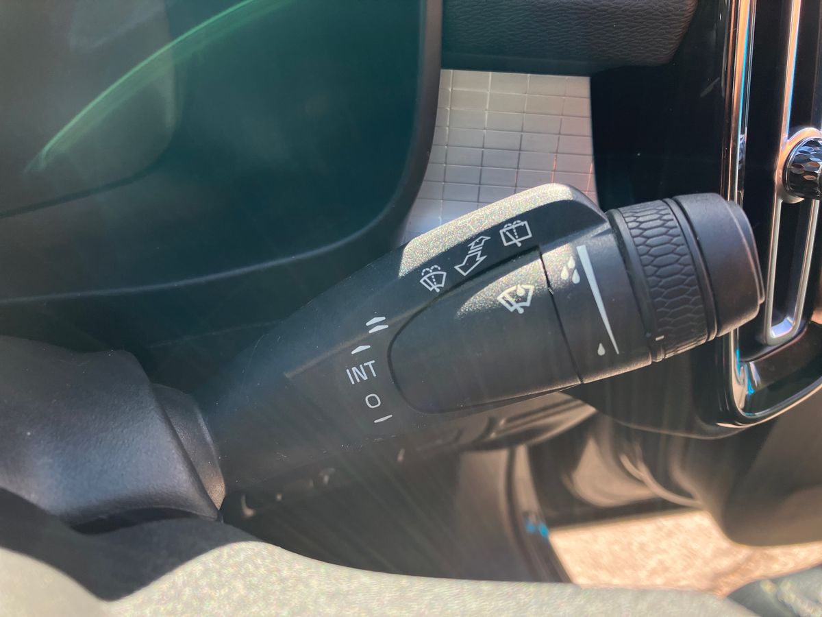 Used Volvo XC40 2019 for sale - 75745027: Photo 37