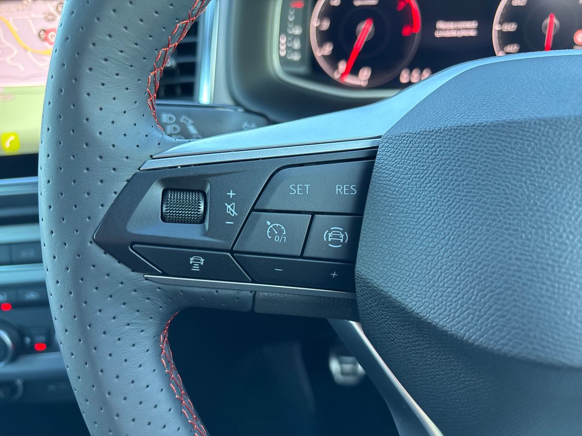 Used SEAT Ateca 2025 for sale - 76807869: Photo 16