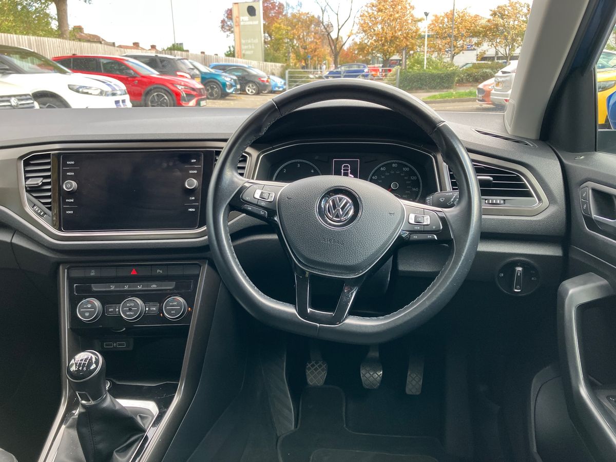 Used Volkswagen T-Roc 2019 for sale - 76272419: Photo 15