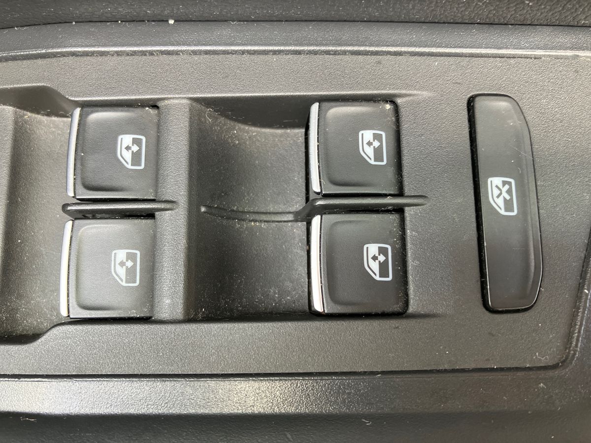 Used Volkswagen T-Roc 2019 for sale - 76272419: Photo 18