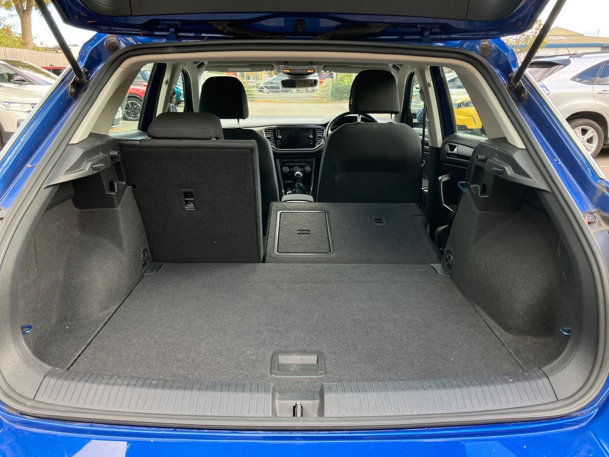Used Volkswagen T-Roc 2019 for sale - 76272419: Photo 22