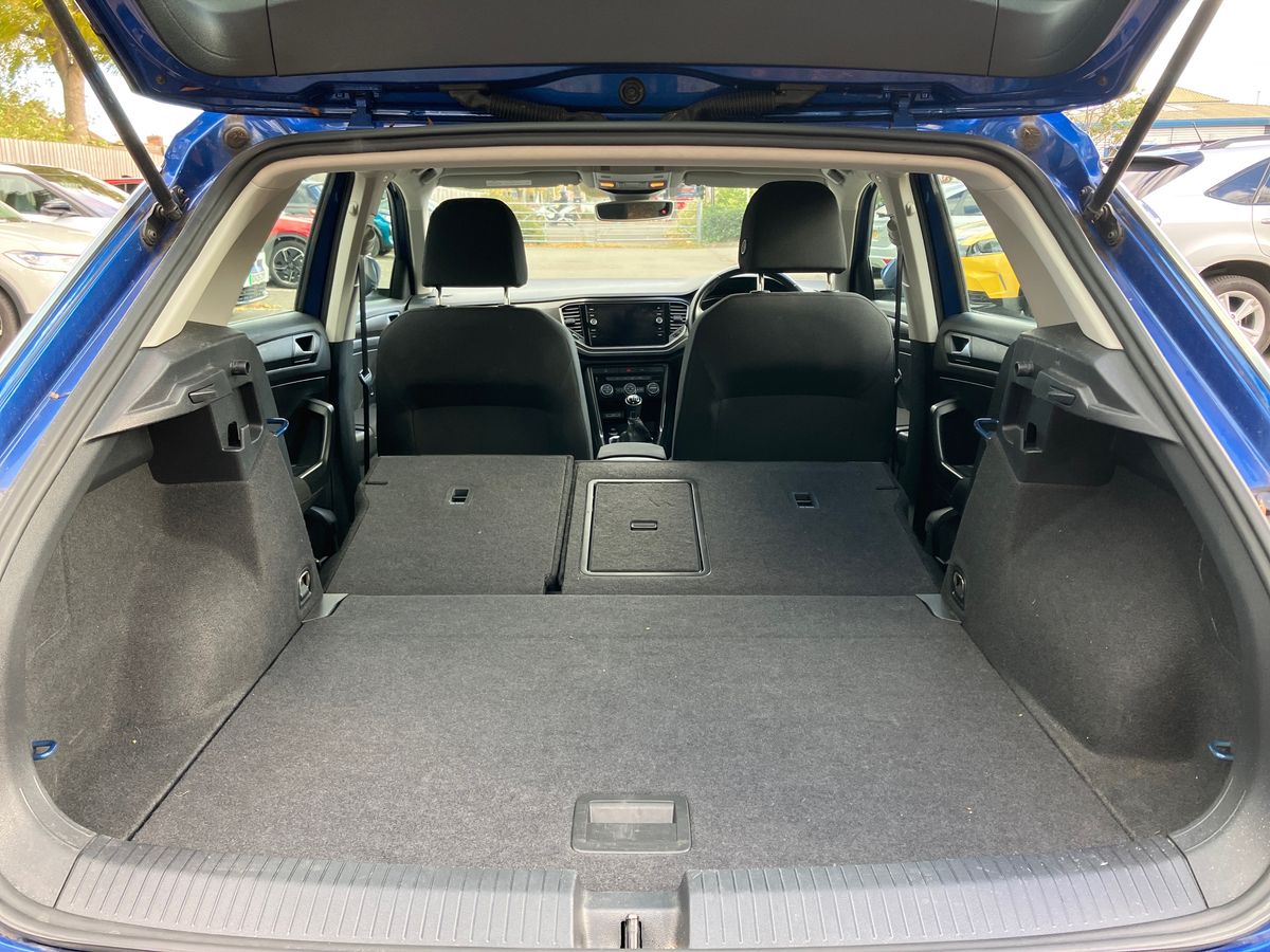 Used Volkswagen T-Roc 2019 for sale - 76272419: Photo 23