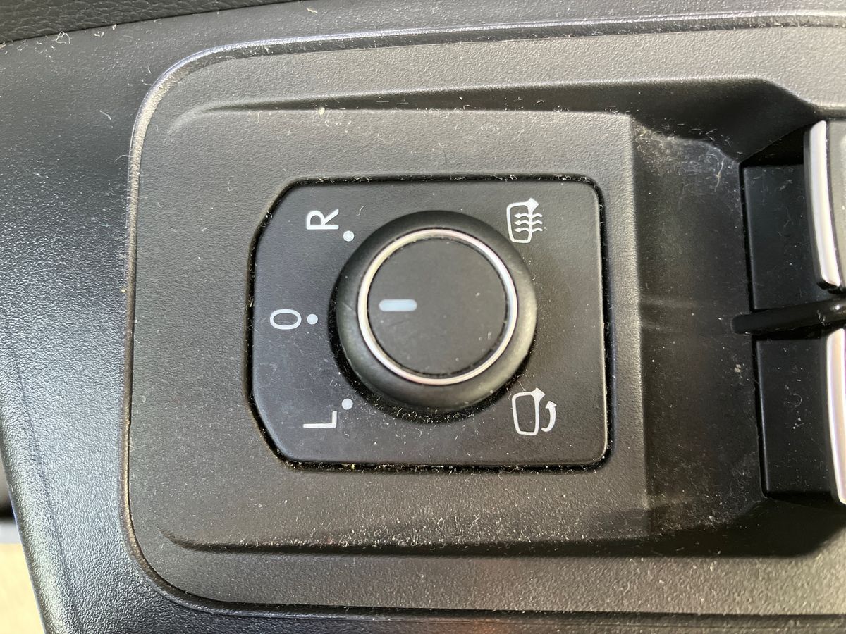 Used Volkswagen T-Roc 2019 for sale - 76272419: Photo 32
