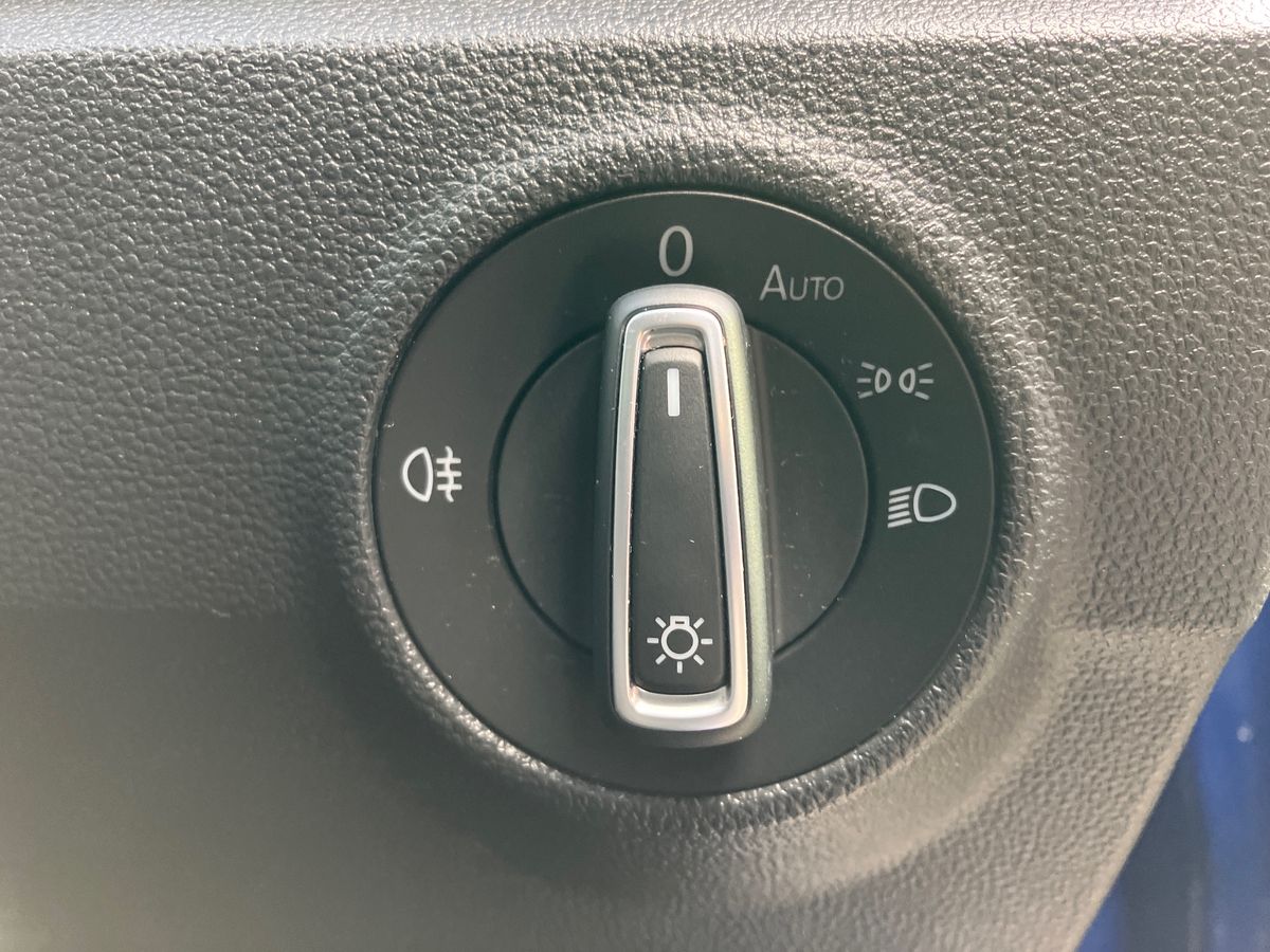 Used Volkswagen T-Roc 2019 for sale - 76272419: Photo 35