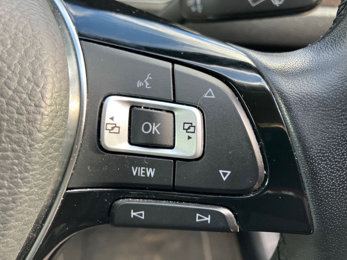 Used Volkswagen T-Roc 2019 for sale - 76272419: Photo 37