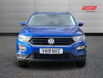 Used Volkswagen T-Roc 2019 for sale - 76272419: Photo