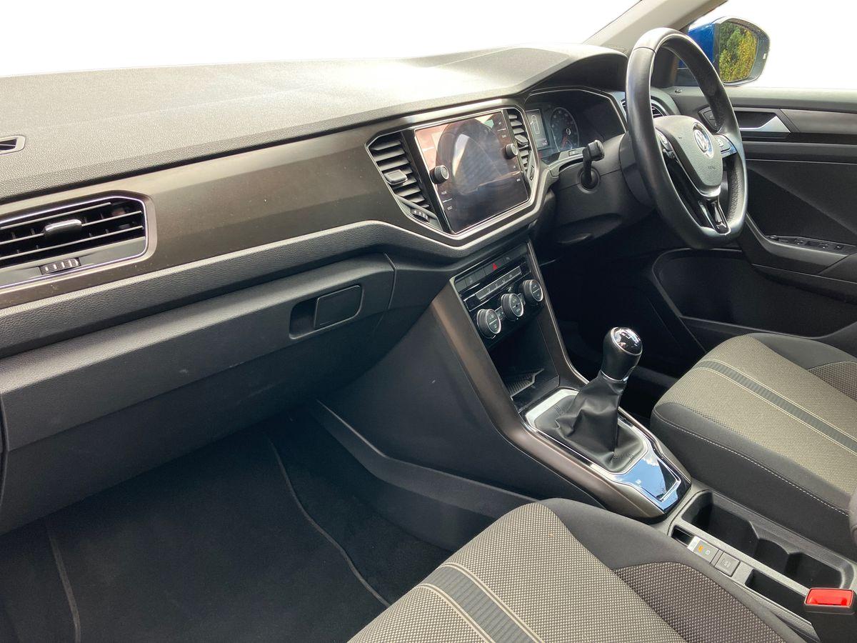 Used Volkswagen T-Roc 2019 for sale - 76272419: Photo 6