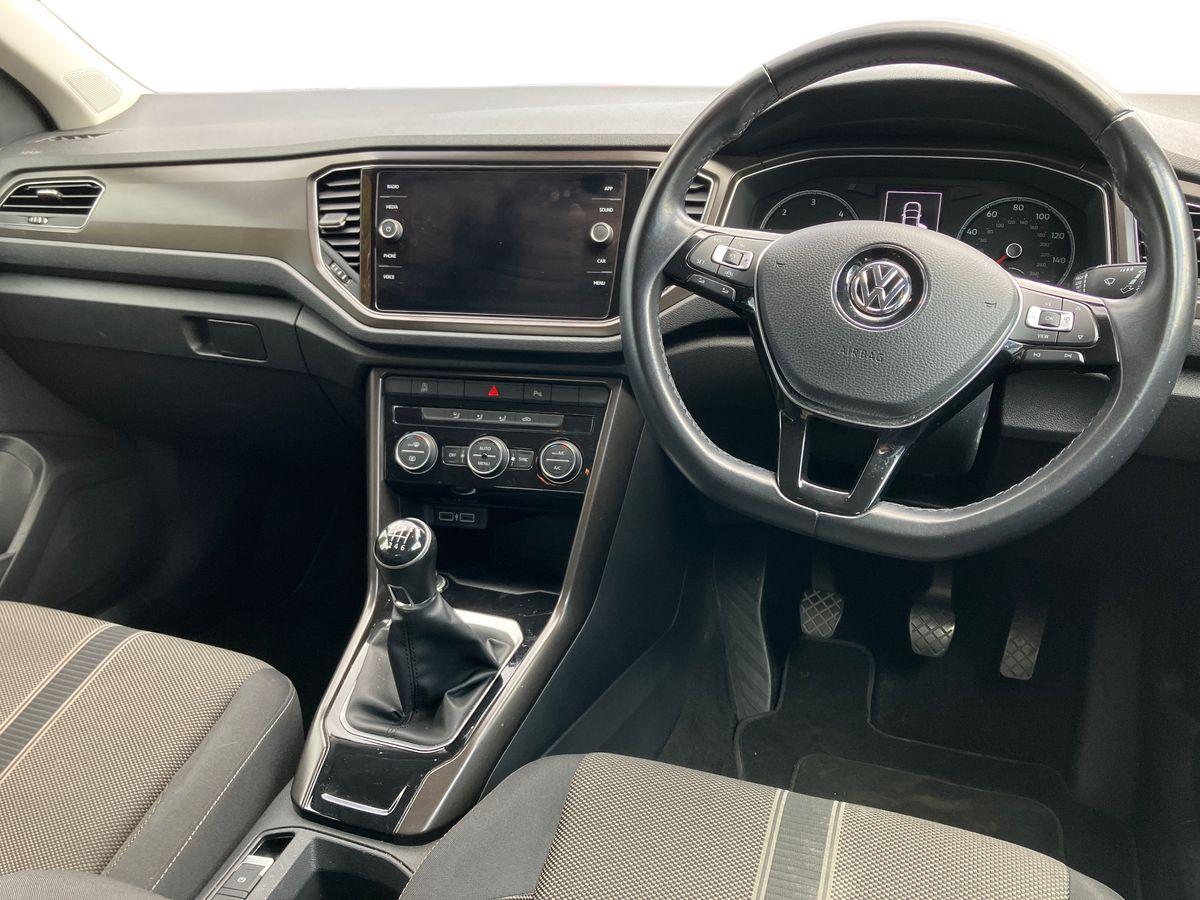 Used Volkswagen T-Roc 2019 for sale - 76272419: Photo 9