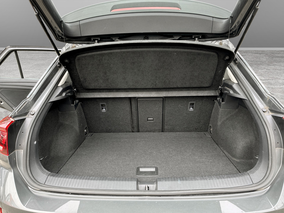 Used Volkswagen T-Roc 2023 for sale - 77460718: Photo 12