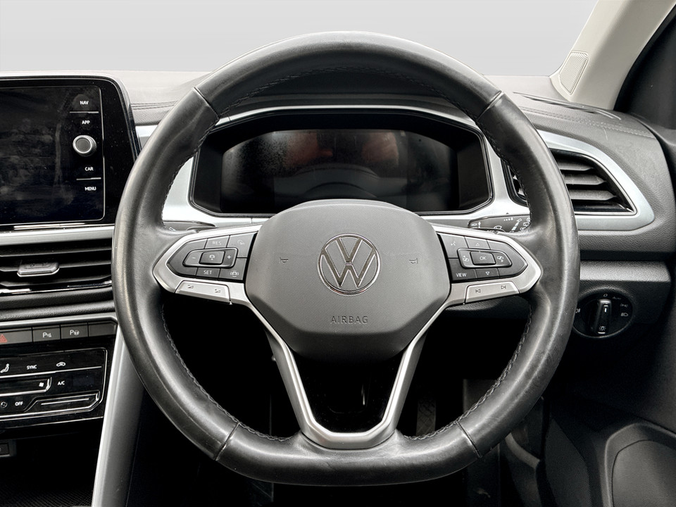 Used Volkswagen T-Roc 2023 for sale - 77460718: Photo 16