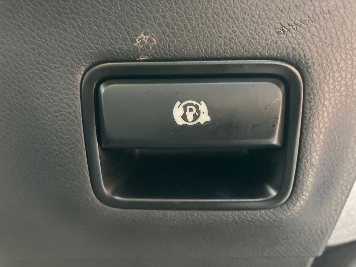 Used Mercedes-Benz GLA 2014 for sale - 77629578: Photo 38