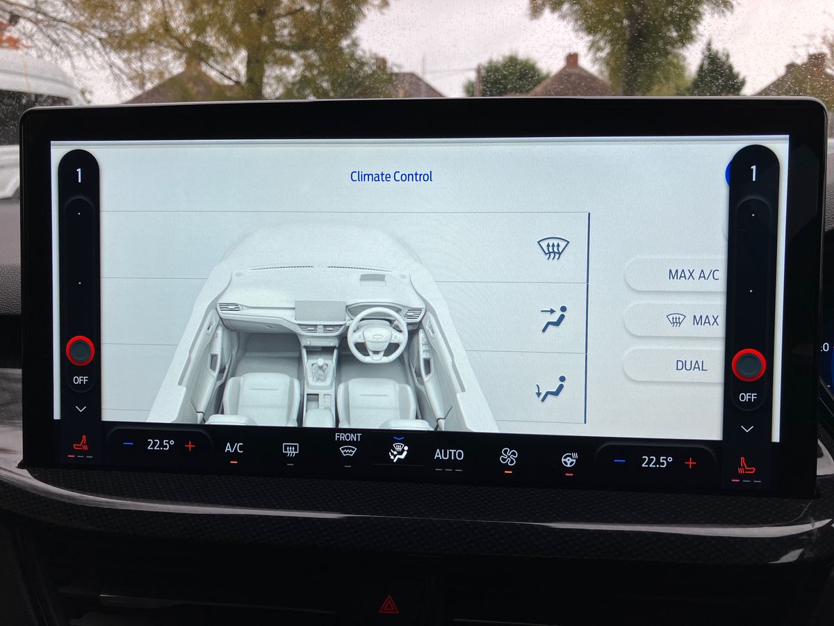 Used Ford Focus 2024 for sale - 76243656: Photo 12