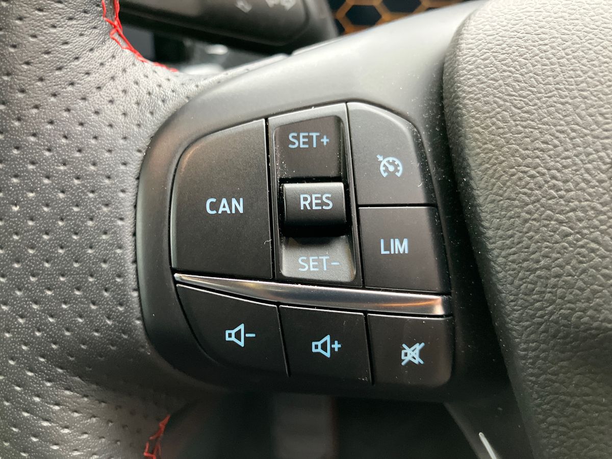 Used Ford Focus 2024 for sale - 76243656: Photo 16