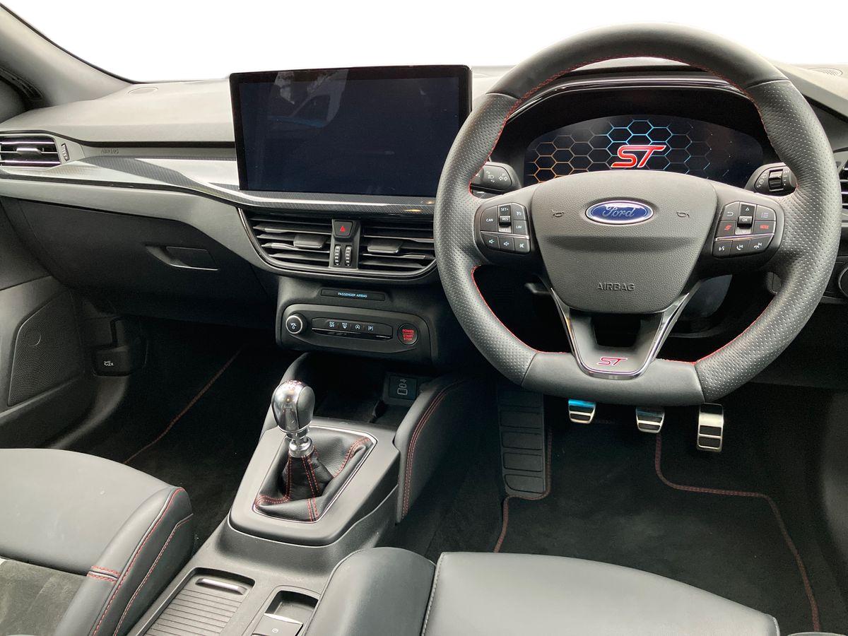 Used Ford Focus 2024 for sale - 76243656: Photo 9