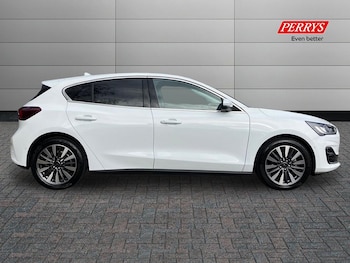 Used Ford Focus 2022 for sale - 76300430: Photo