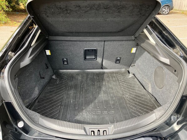 Used Ford Mondeo 2018 for sale - 76035328: Photo 21