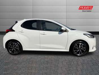 Used Toyota Yaris 2022 for sale - 73877306: Photo