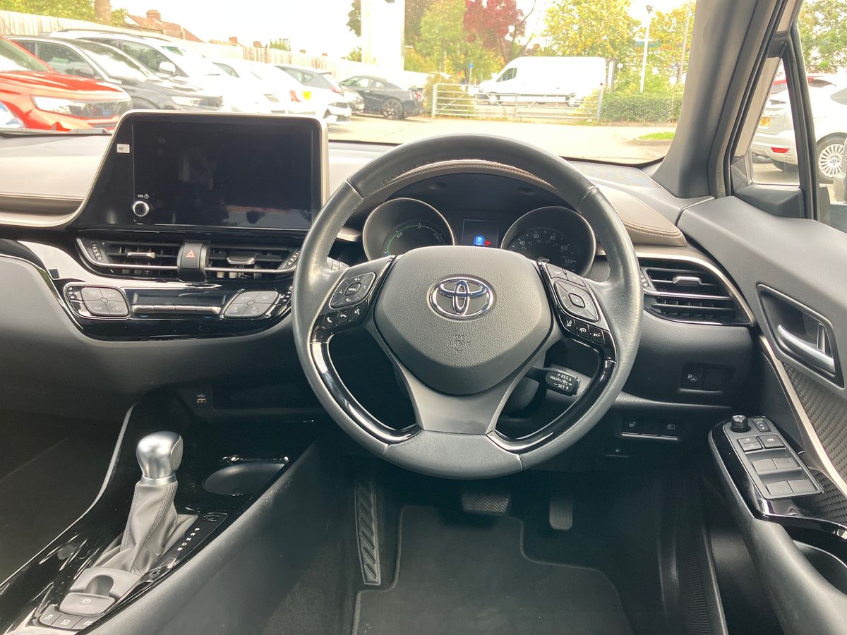 Used Toyota C-HR 2022 for sale - 76142121: Photo 17