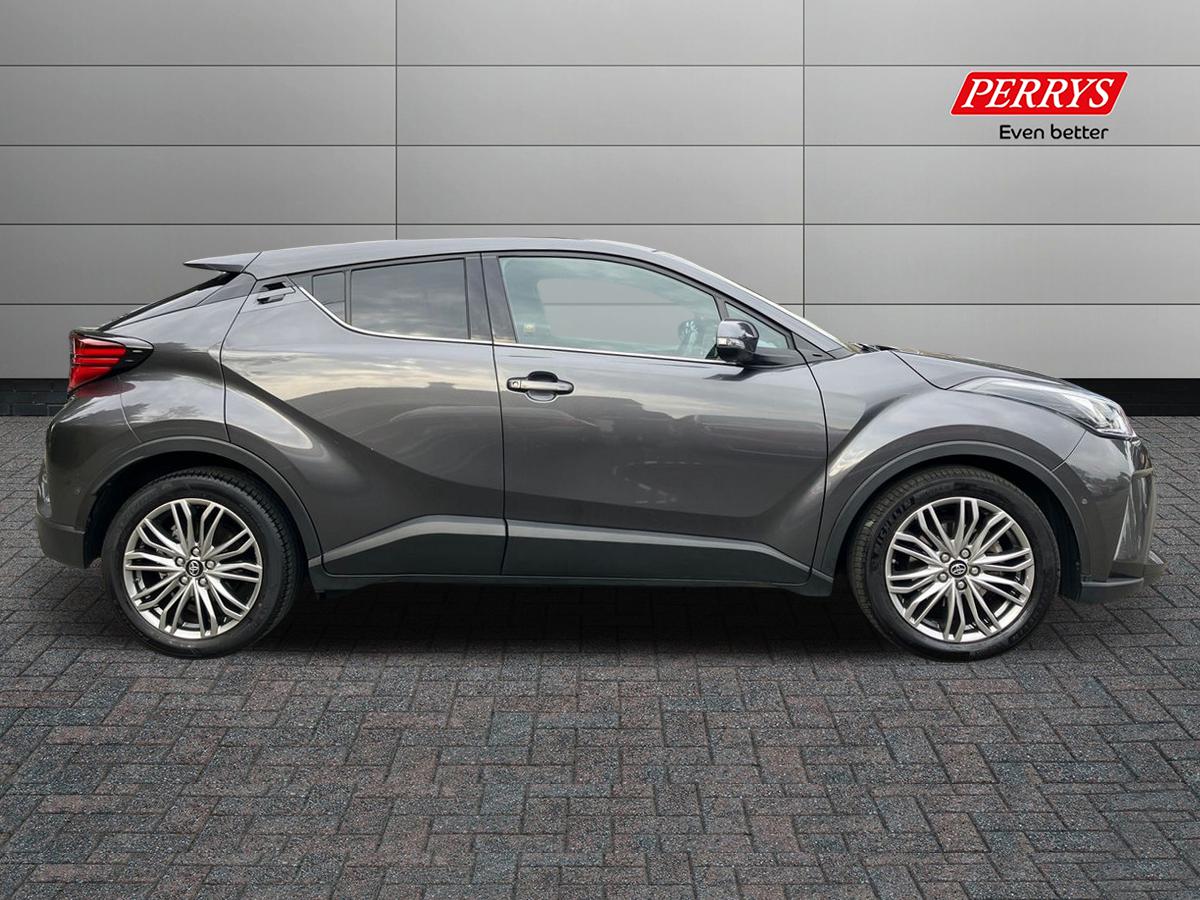 Used Toyota C-HR 2022 for sale - 76142121: Photo 3