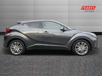 Used Toyota C-HR 2022 for sale - 76142121: Photo 3
