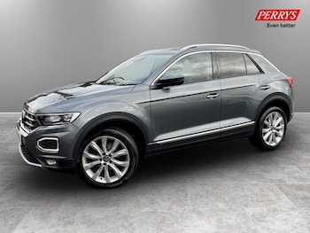 Used Volkswagen T-Roc 2021 for sale - 77460712: Photo