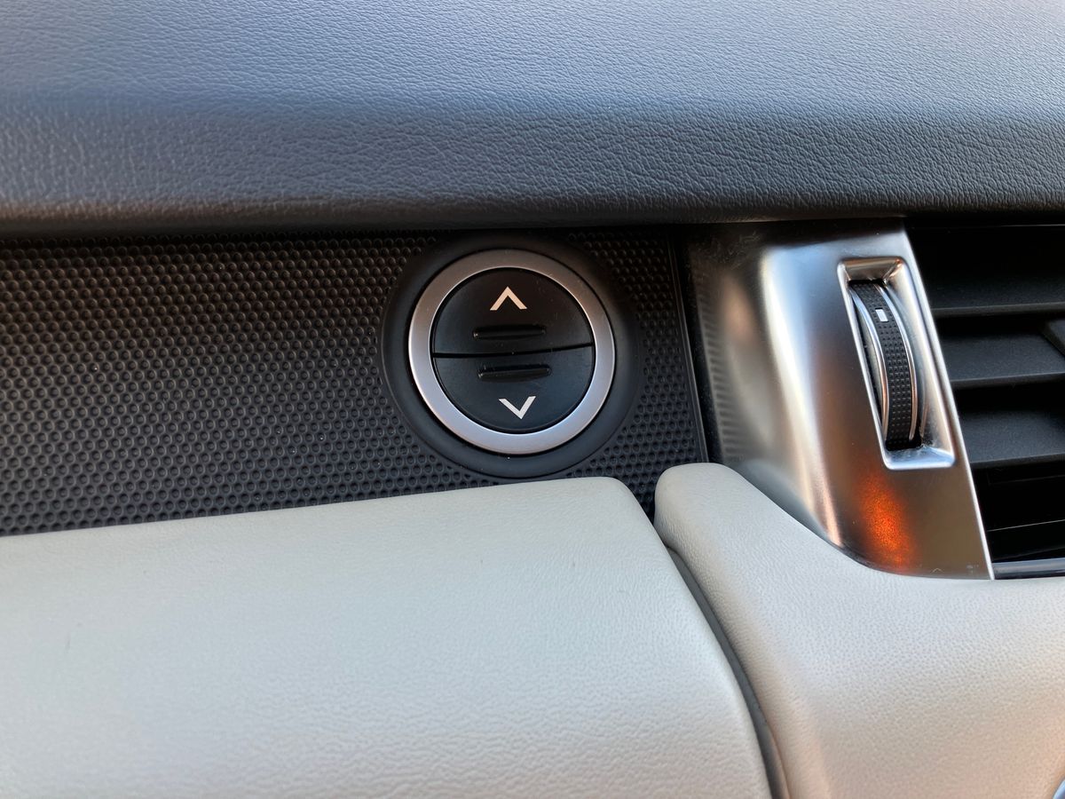 Used Land Rover Range Rover Sport 2018 for sale - 76957924: Photo 32