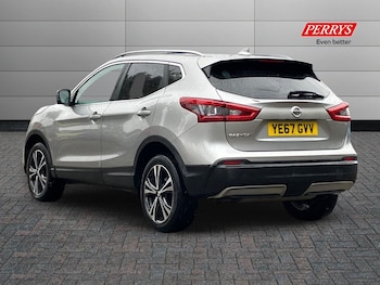 Used Nissan Qashqai 2017 for sale - 76330678: Photo