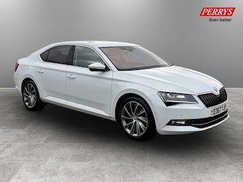 Used Skoda Superb 2017 for sale - 79429275: Photo