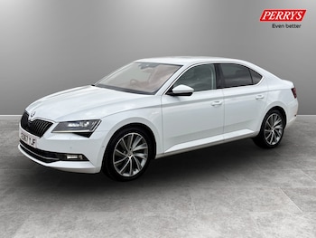 Used Skoda Superb 2017 for sale - 79429275: Photo