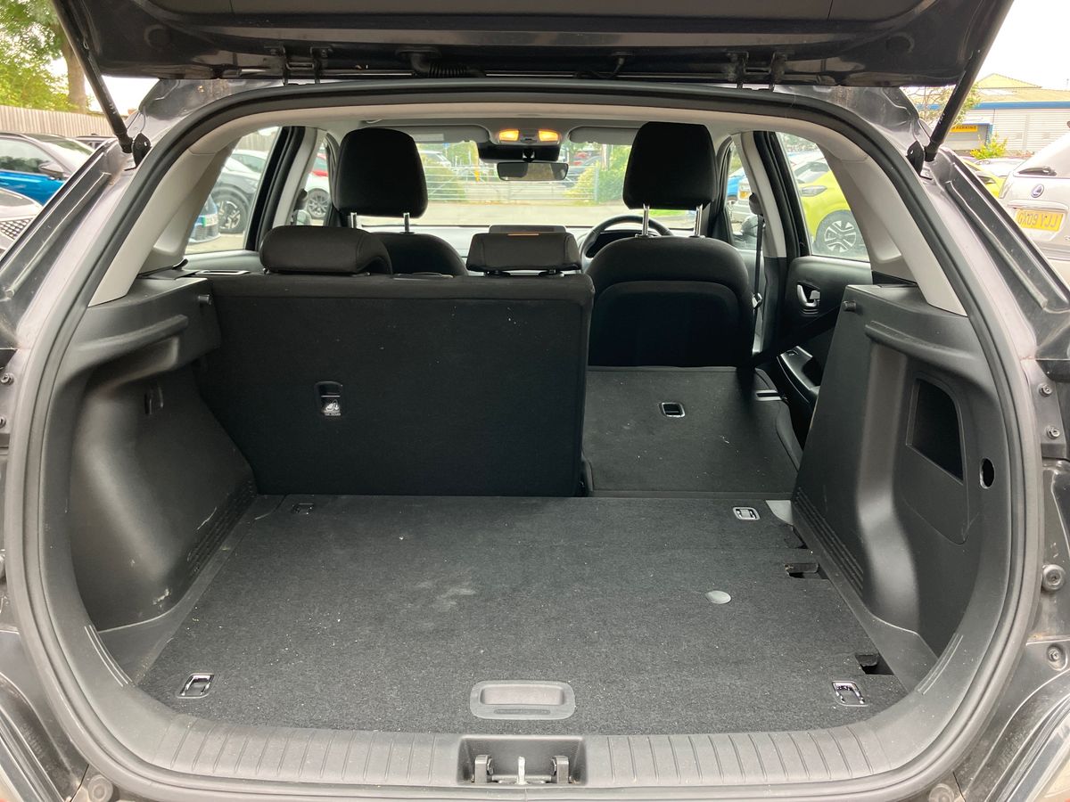 Used Hyundai KONA 2025 for sale - 76128247: Photo 22
