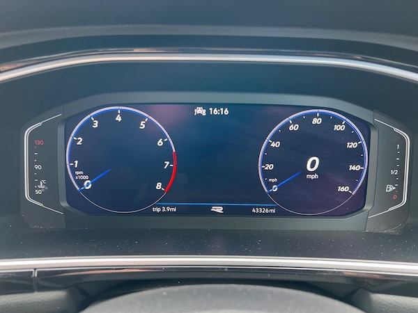 Used Volkswagen T-Roc 2022 for sale - 75869070: Photo 16
