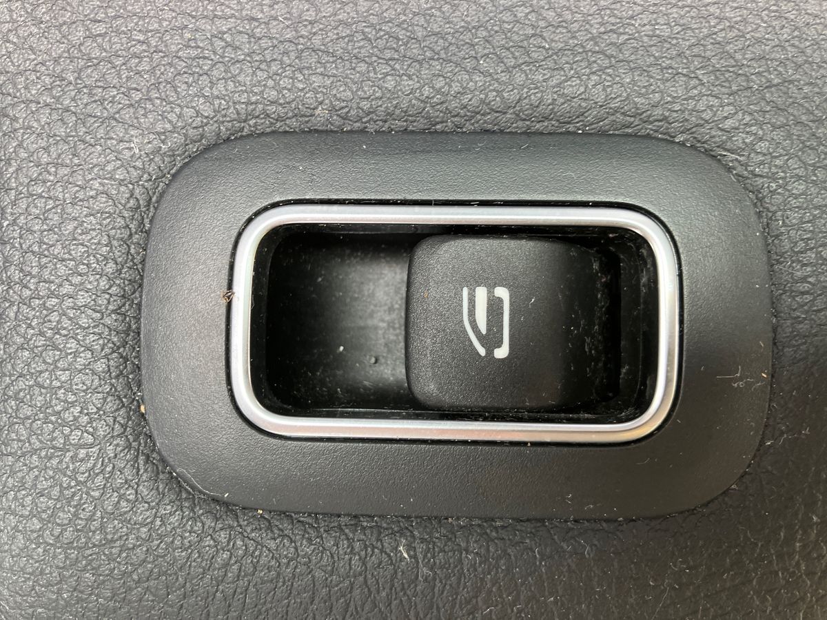 Vehicle 33