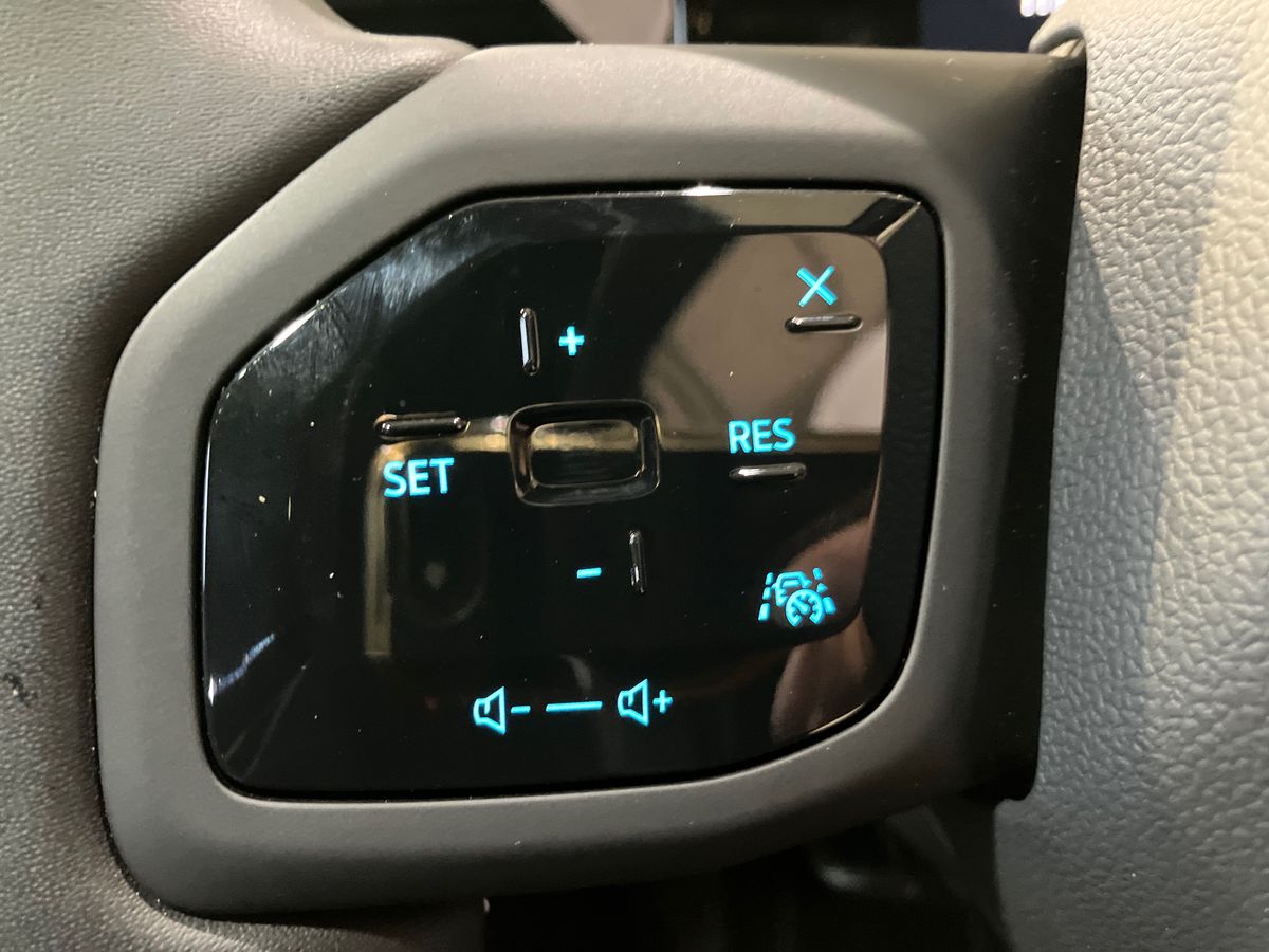 Used Ford Explorer 2025 for sale - 77061789: Photo 16