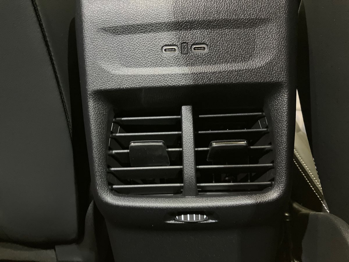 Used Ford Explorer 2025 for sale - 77061789: Photo 32