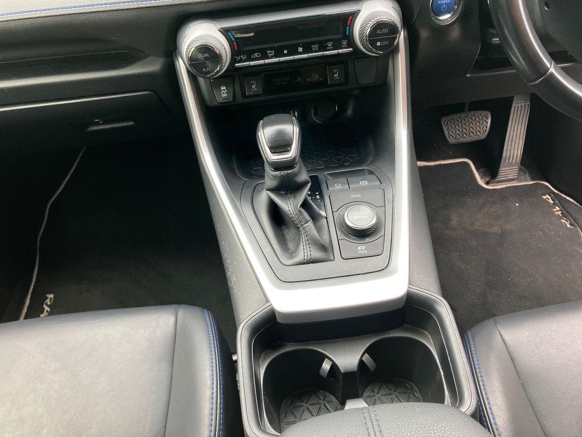 Used Toyota RAV4 2020 for sale - 76128222: Photo 17