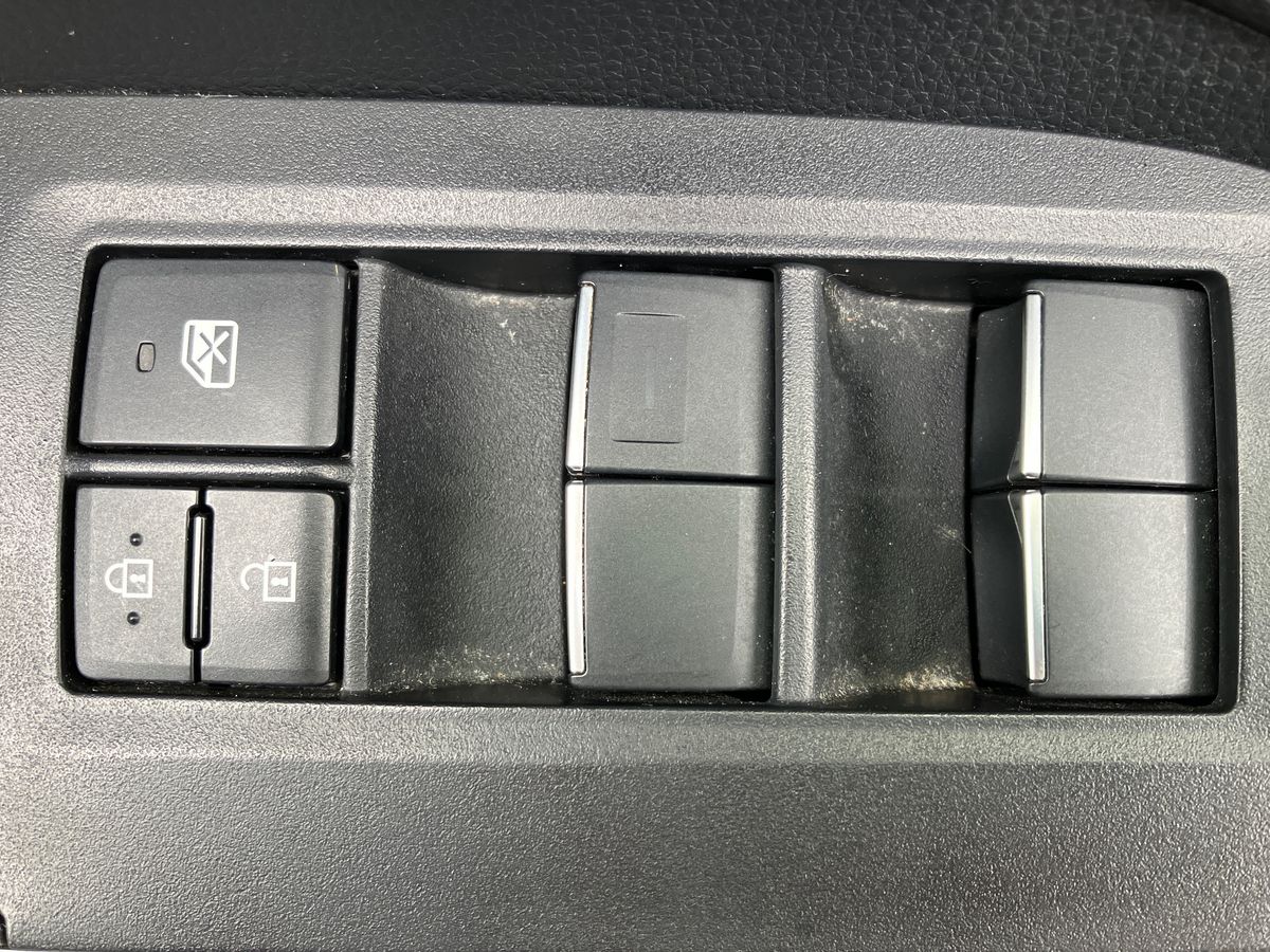 Used Toyota RAV4 2020 for sale - 76128222: Photo 18